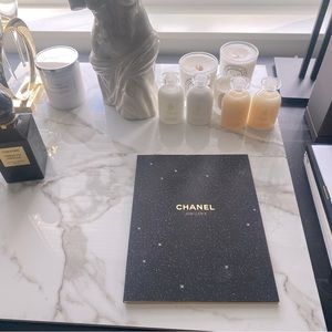 CHANEL JEWELRY BOOK